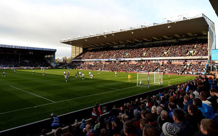 供应紧张的 供应紧张的